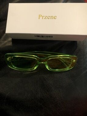 New Prezene Green Sunglasses unisex